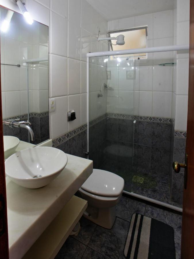 Apto. amplo a 200 metros da bela Praia do Forte Cabo Frio Exterior foto